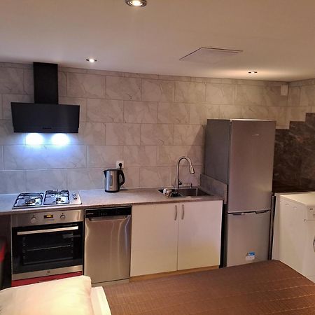 Zana Apartments Stari Grad  Rum bild