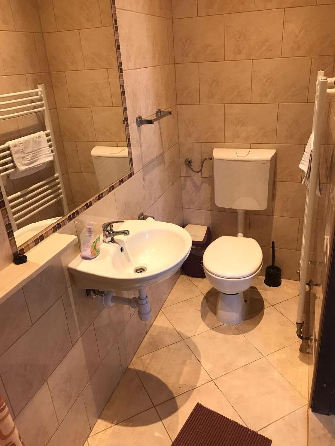 Zana Apartments Stari Grad  Exteriör bild