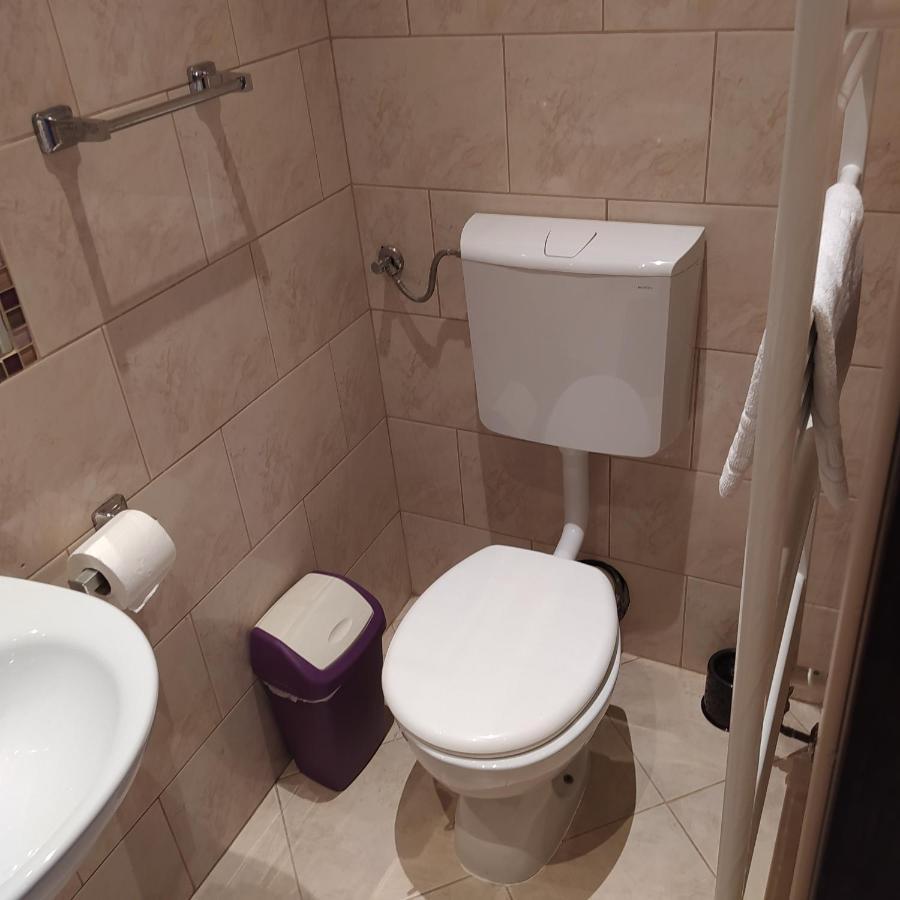 Zana Apartments Stari Grad  Exteriör bild