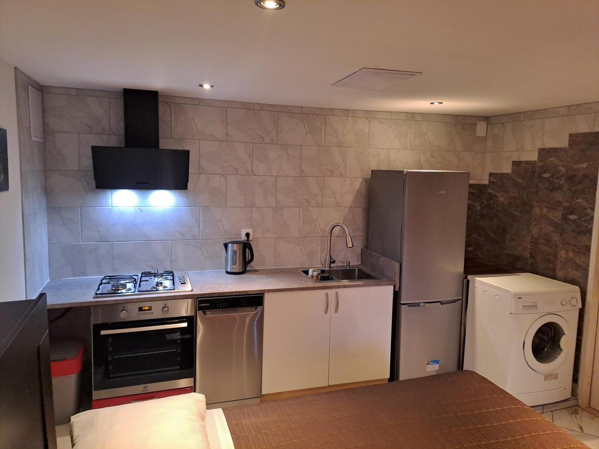 Zana Apartments Stari Grad  Rum bild