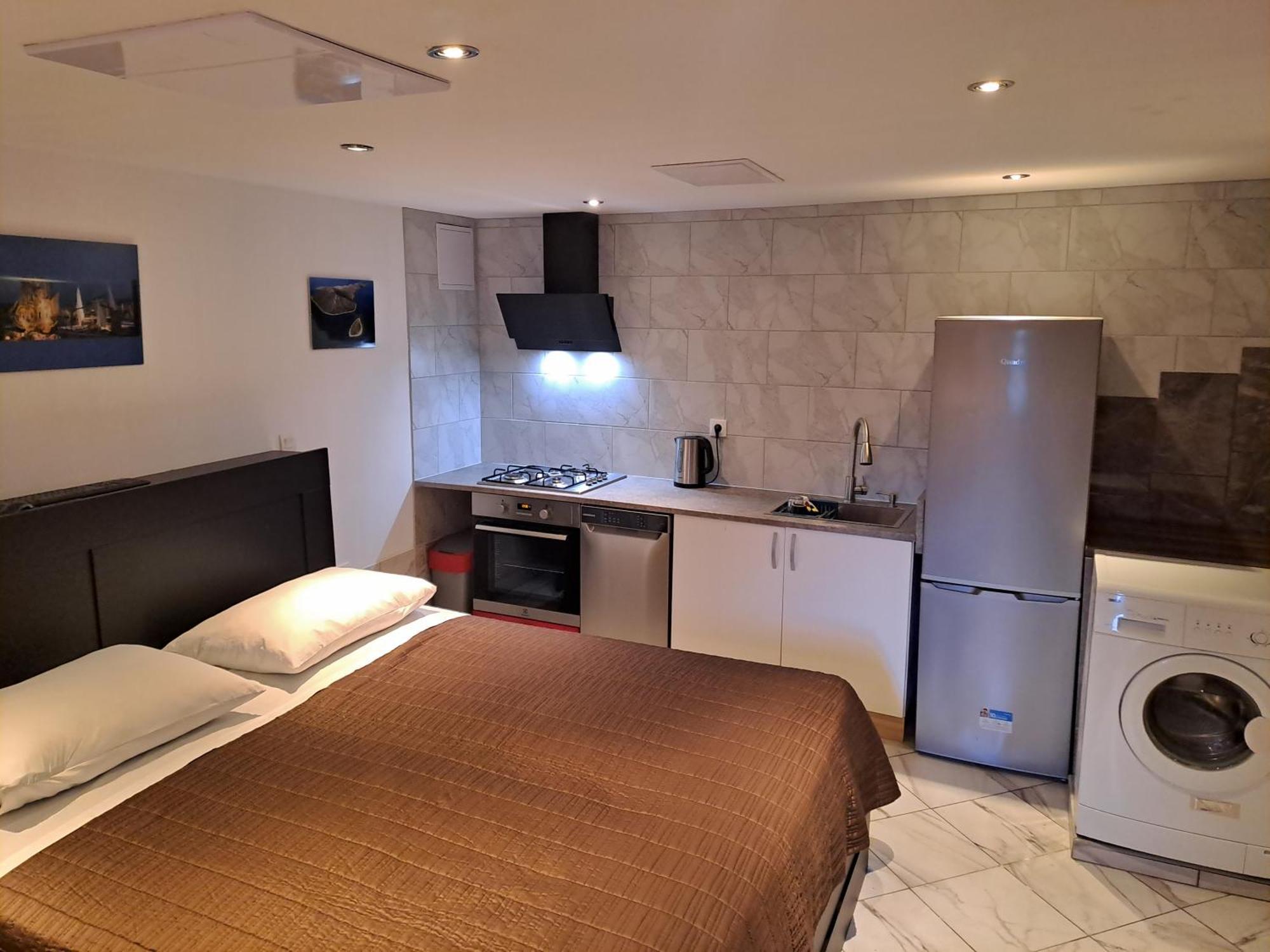Zana Apartments Stari Grad  Rum bild