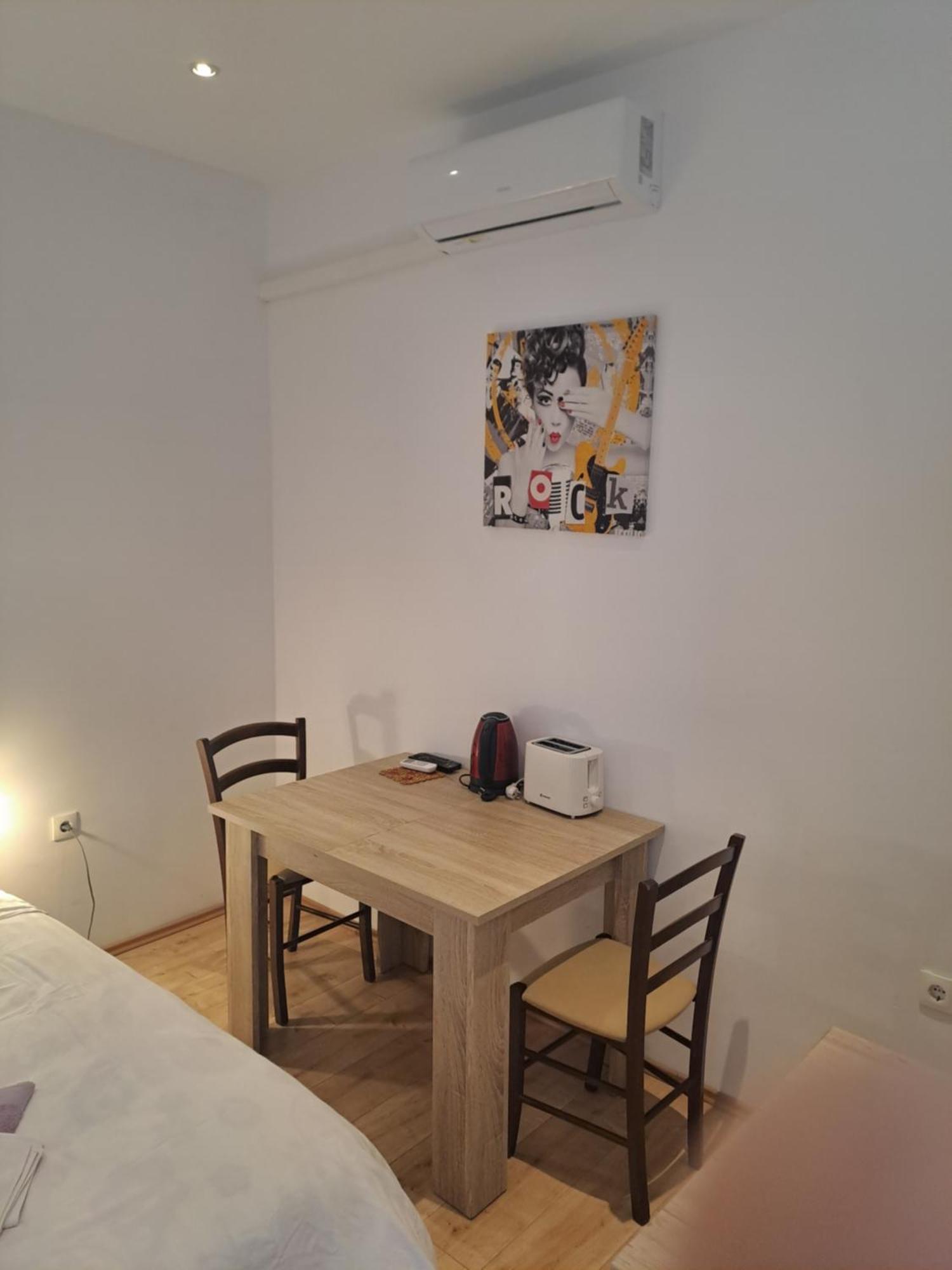 Zana Apartments Stari Grad  Exteriör bild