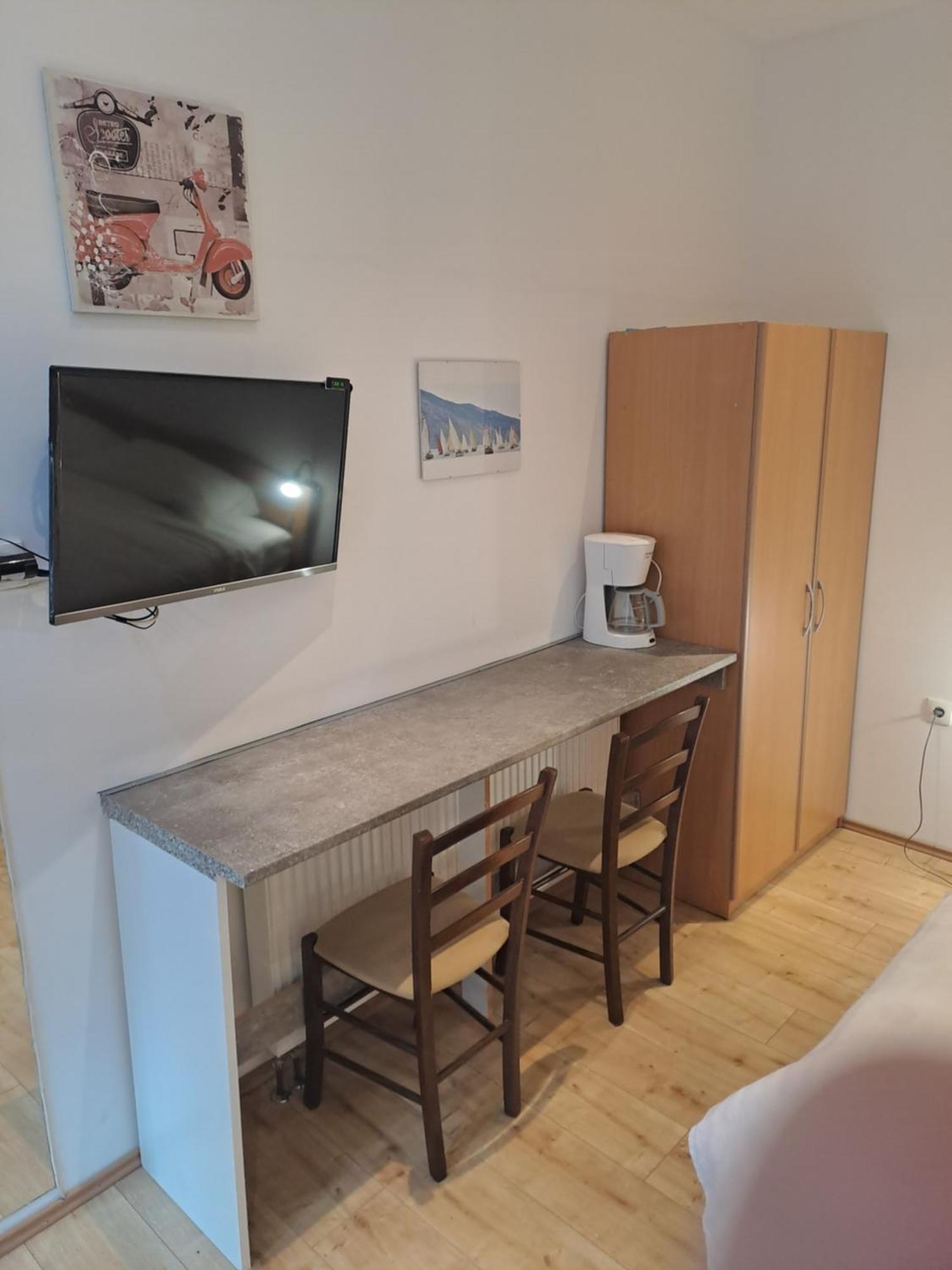 Zana Apartments Stari Grad  Exteriör bild